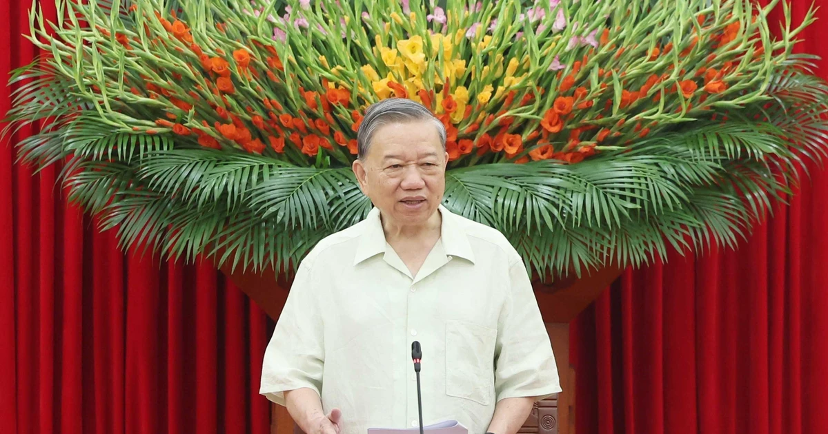 El secretario general del Partido Comunista de Vietnam, To Lam, habla en el evento. (Fuente: VNA) 