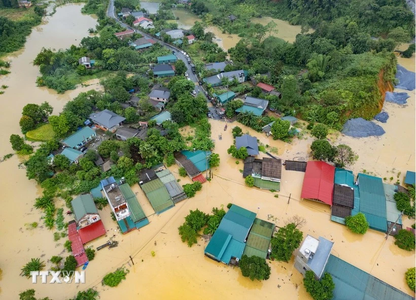 Inundaciones generalizadas en los barrios Ha Giang 1 y 2, norteña provincia de Tuyen Quang. (Foto: VNA)