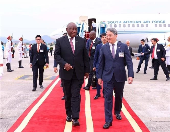 El presidente sudafricano Cyril Ramaphosa inicia visita a Vietnam. (Foto: VNA)
