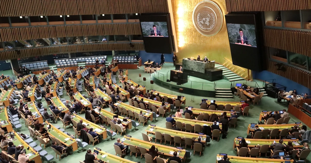 En la sesión plenaria del CDHNU para elegir a sus miembros para el período 2026-2028 (Foto: VNA)
