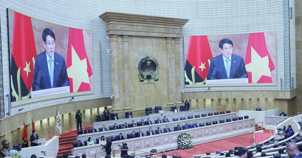 El presidente de Vietnam, Luong Cuong, pronunció un importante discurso político en una sesión plenaria especial de la Asamblea Nacional de Angola. (Fuente: VNA)