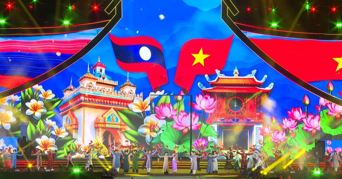 En el programa artístico “Vietnam - Laos: La larga canción de la amistad” (Fuente: VNA)
