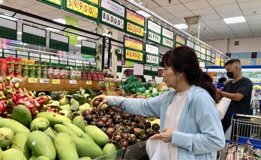 Abundante oferta de fruta nacional en el mercado de Ciudad Ho Chi Minh. (Foto: VNA)