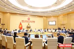 Encuentro entre representantes del Ministerio de Industria y Comercio de Vietnam y una delegación del Consejo Empresarial Estados Unidos–ASEAN (USABC). (Foto: VNA)