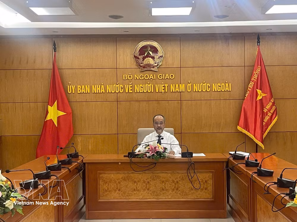 vnanet-potal-khai-mac-lop-tap-huan-giao-vien-day-tieng-viet-cho-tre-em-viet-nam-o-nuoc-ngoai-8173971.jpg