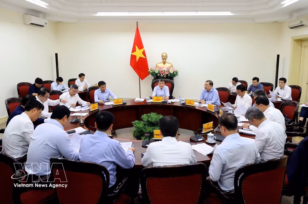 vnanet-thu-tuong-chu-tri-hop-thao-go-vuong-mac-du-an-san-bay-long-thanh-8739800.jpg