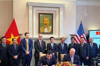 En el acto de firma de acuerdos entre empresas de los dos países. (Fuente: VNA)