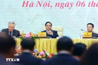El primer ministro Pham Minh Chinh preside la reunión para revisar las actividades del Comité Nacional de Transformación Digital y el Proyecto 06. (Fuente: VNA)
