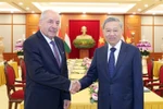 El secretario general del Partido Comunista de Vietnam, To Lam (derecha) ofrece una recepción al presidente húngaro, Sulyok Tamás (Fuente: VNA)