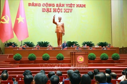 El secretario general del Partido, To Lam, habla en la reunión. (Fuente: VNA)