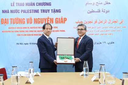 Efectúan acto de entrega póstuma de Orden del Estado de Palestina al general Vo Nguyen Giap