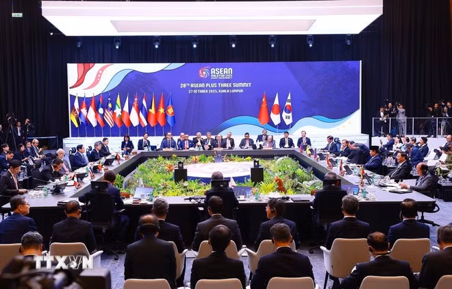 thu-tuong-pham-minh-chinh-tham-du-hoi-nghi-cap-cao-asean-han-quoc-lan-thu-26-7-2707.jpg