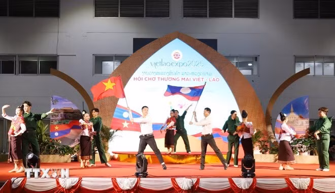 vietnam-laos-relations.jpg