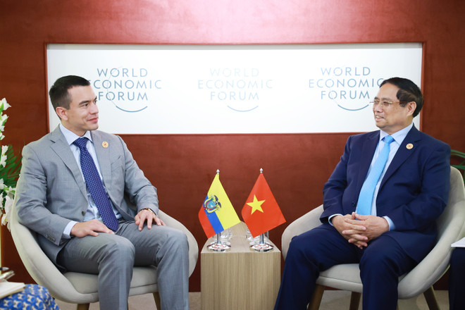 En la reunión (Fuente: VNA) vna-potal-thu-tuong-pham-minh-chinh-gap-tong-thong-ecuador-daniel-noboa-8111916.jpg
