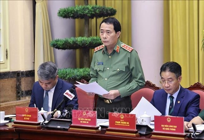 El teniente general Le Quoc Hung, viceministro de Seguridad Pública, interviene en el evento. (Fuente: VNA) hoang-cong-thuy.jpg