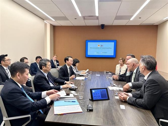 En la reunión. (Foto: VNA) vna-potal-viet-nam-nhap-khau-nguyen-lieu-thuc-an-chan-nuoi-tu-bang-ohio-my-8073933.jpg