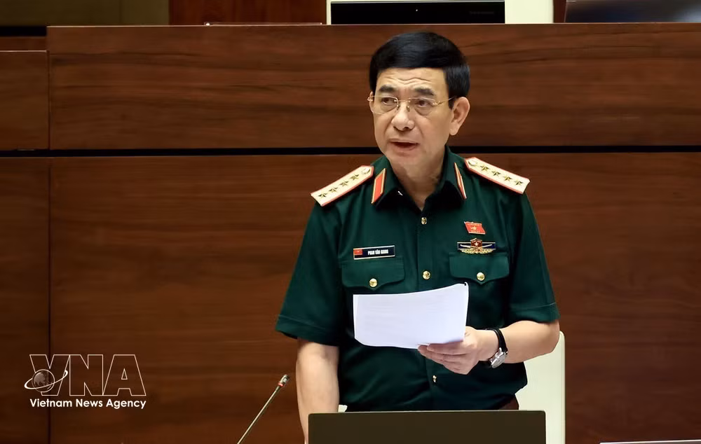 vnanet-potal-quoc-hoi-thao-luan-ve-2-du-an-luat-thuoc-linh-vuc-quan-su-quoc-phong-8941407.jpg