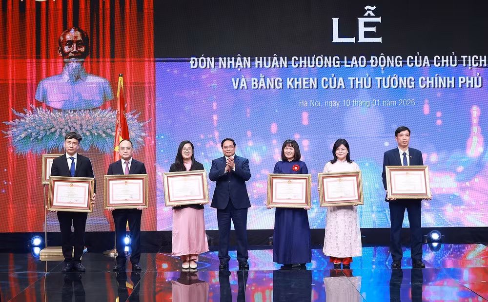 vna-potal-thu-tuong-du-hoi-nghi-trien-khai-nhiem-vu-nam-2026-cua-dai-truyen-hinh-viet-nam-8522752.jpg
