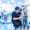 TAZMO Vietnam (Parque Industrial Long Hau, Tay Ninh), con una inversión 100% japonesa, produce aproximadamente 70.000 dispositivos al año, proporcionando empleo estable a más de 300 trabajadores locales. Foto: VNA 