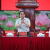 El primer ministro de Vietnam, Pham Minh Chinh, preside una reunión con ministerios, sectores y localidades sobre la implementación de proyectos clave de infraestructura de transporte en la región sur. (Fuente: VNA)