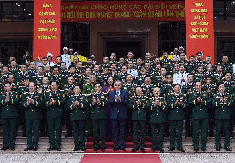 El secretario general del Partido Comunista de Vietnam, To Lam, asiste hoy al XI Congreso Nacional de Emulación Patriótica en todo el Ejército en el período 2020 – 2025. (Foto: VNA)