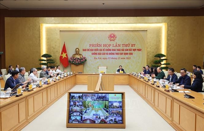 El viceprimer ministro de Vietnam Tran Hong Ha preside la 27ª reunión del Comité Nacional de Lucha contra la Pesca Ilegal, No Declarada y No Reglamentada (IUU). (Foto: VNA)
