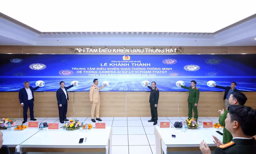 La Policía de Hanoi pone en funcionamiento oficialmente su Centro de Control de Tráfico Inteligente. (Foto: VNA)