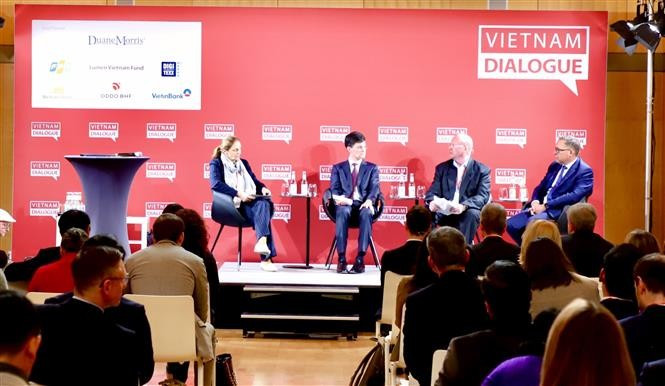 El foro “Diálogo Vietnam 2025” (Foto: VNA)