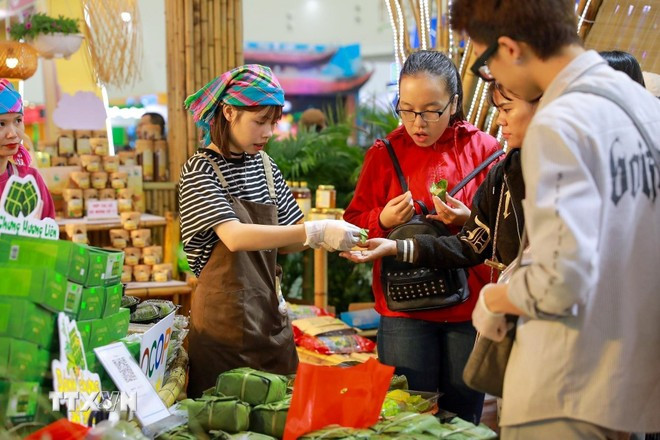 Feria de Primavera 2026 abre oportunidades para empresas privadas y hogares comerciales (Foto: VNA)
