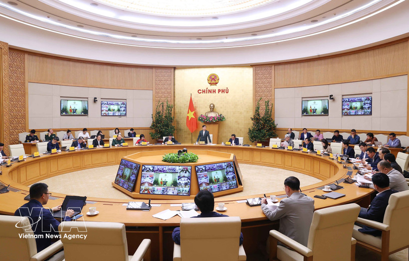 El viceprimer ministro de Vietnam Tran Hong Ha, jefe del Comité Directivo Nacional para la lucha contra la pesca ilegal, no declarada y no reglamentada (IUU), preside la 31ª reunión del Comité. (Foto: VNA)