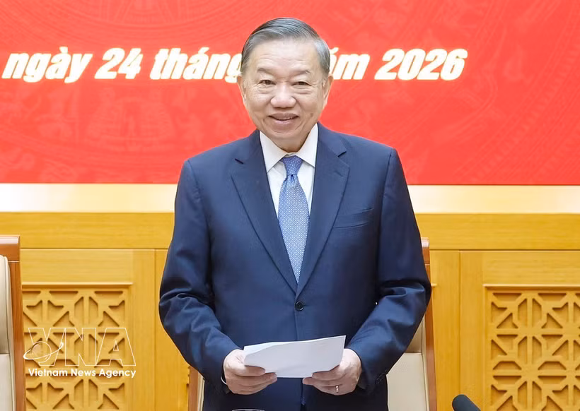 El secretario general del Partido y presidente de Vietnam, To Lam, preside segunda reunión de Comisión Militar Central (Foto: VNA)