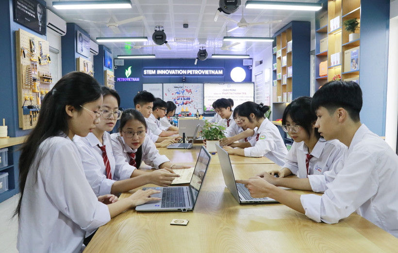 Aulas STEM ayudan a estudiantes vietnamitas a mejorar capacidad de innovación. (Foto: VNA)