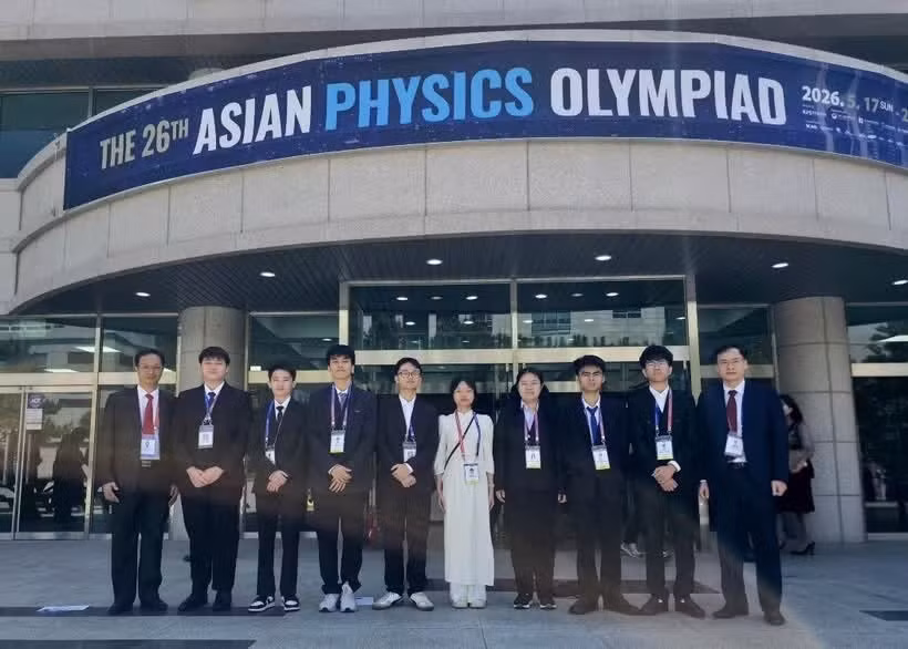 Vietnam se ubica entre los ocho mejores equipos en la 26.ª Olimpiada Asiática de Física. Foto: Ministerio de Educación y Formación