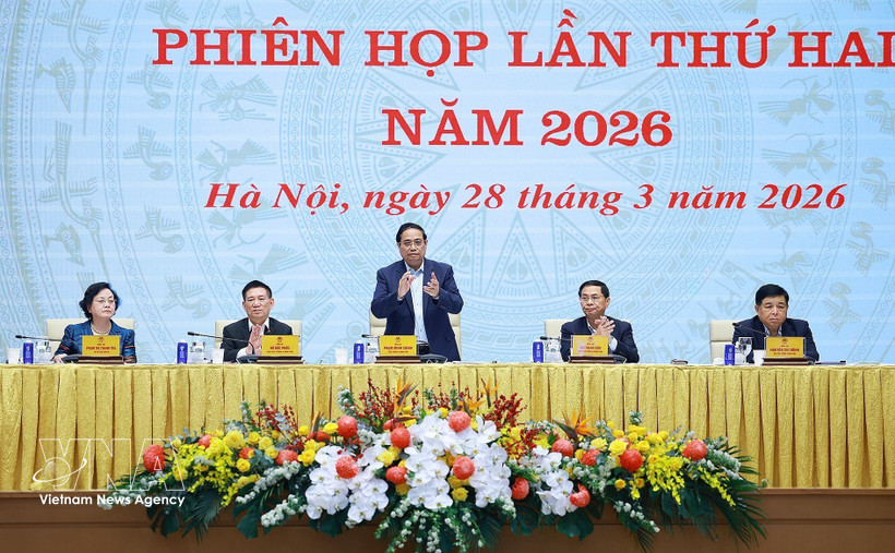 El primer ministro de Vietnam, Pham Minh Chinh, encabeza la segunda sesión del año del Comité directivo del Gobierno para el desarrollo de la ciencia, la tecnología, la innovación, la transformación digital y el Proyecto 06 (Foto: VNA)