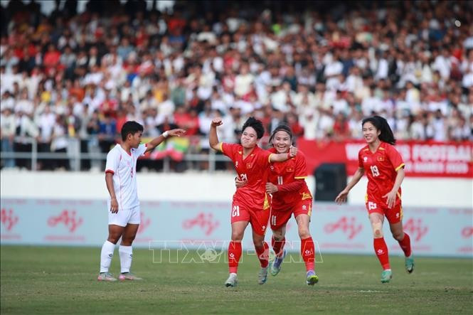 Vietnam vence 2–0 a Myanmar y se acerca a las semifinales femeninas. (Foto: VNA)