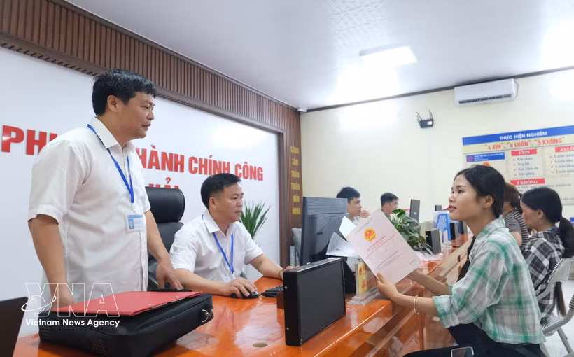Vietnam simplifica trámites para impulsar un entorno de negocios favorable. Foto ilustrativa: VNA