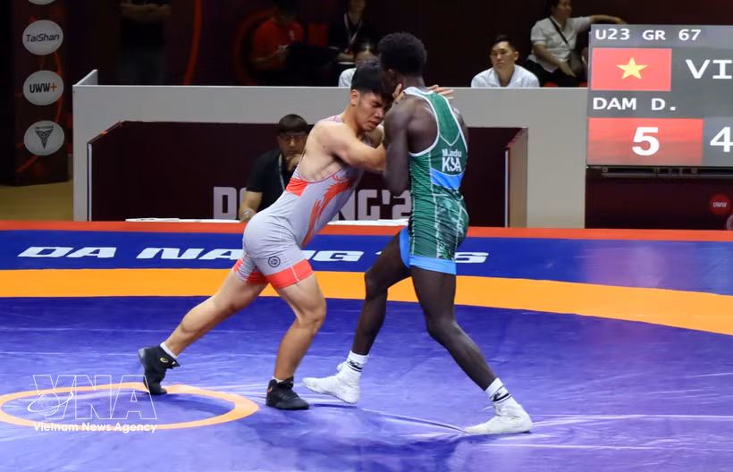 Campeonatos asiáticos de lucha se inauguran en ciudad de Da Nang. (Foto: VNA)