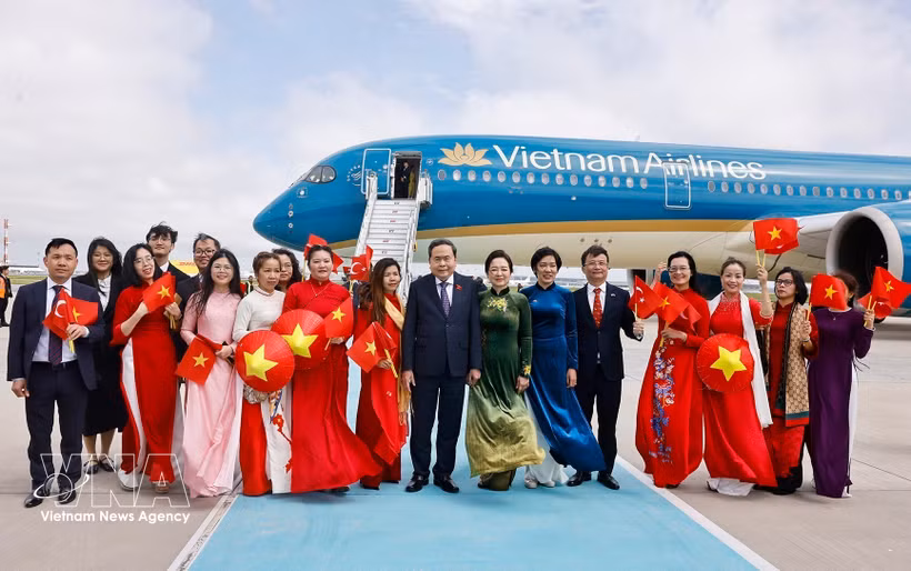 El presidente de la Asamblea Nacional de Vietnam, Tran Thanh Man, llega a Turquía para participar en la UIP-152 (Foto: VNA)