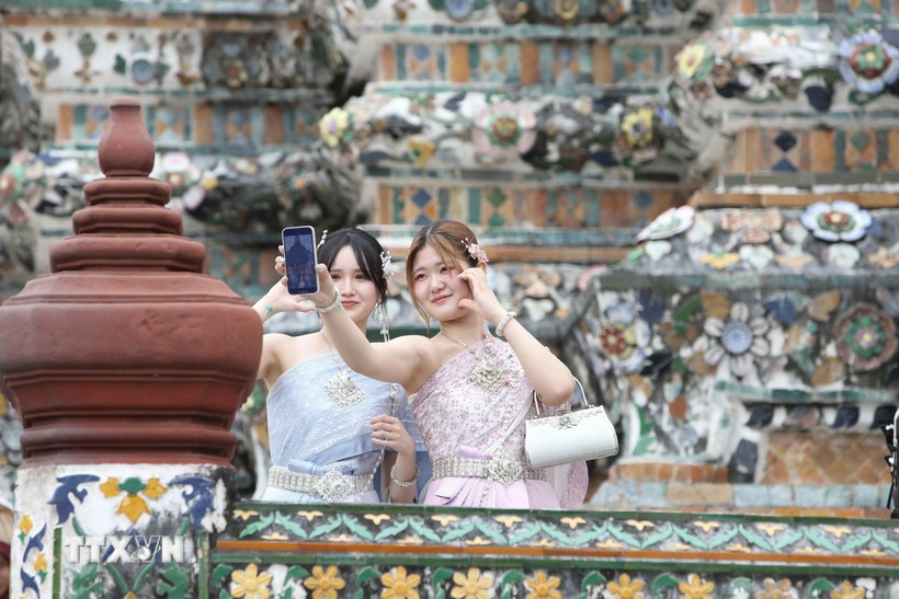 Turistas en Bangkok, Tailandia. (Foto: Xinhua/VNA)