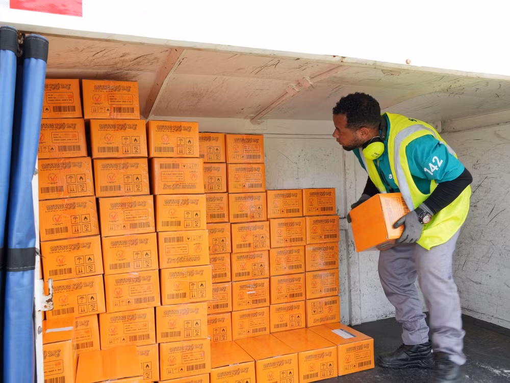 potal-doan-viet-nam-chuyen-giao-hon-45-tan-hang-vien-tro-cho-venezuela-8859664.jpg