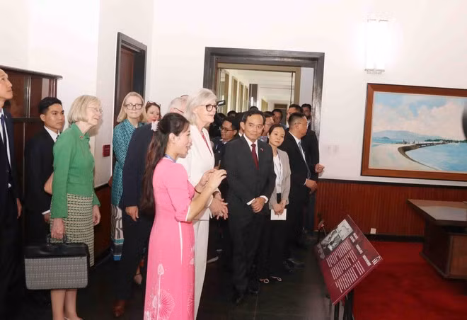 vna-potal-lanh-dao-tp-ho-chi-minh-hoi-kien-toan-quyen-australia-8271290.jpg
