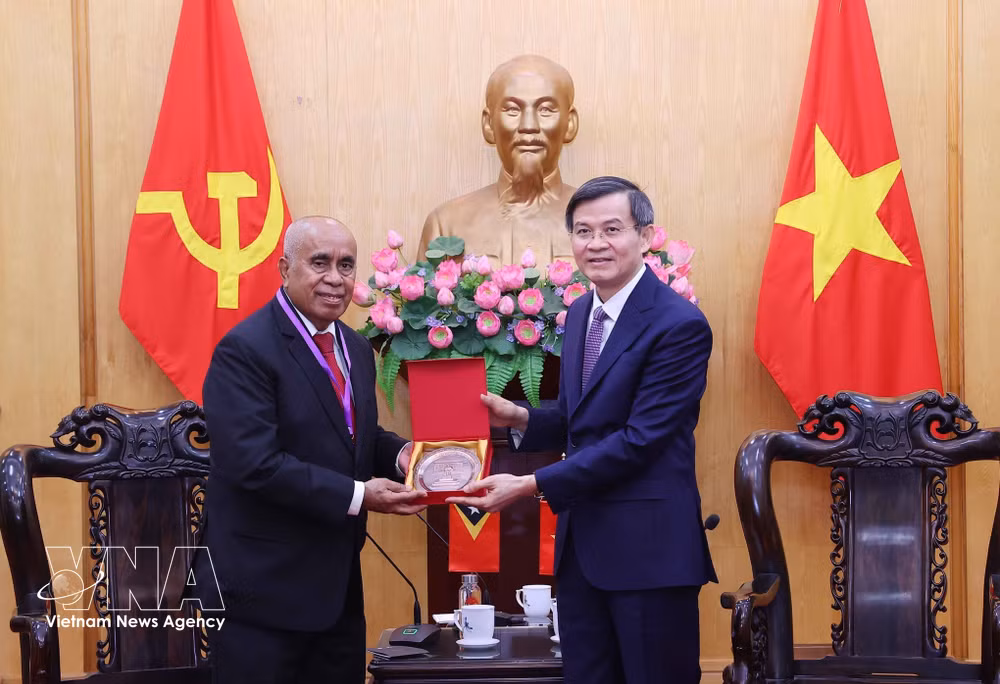 vnanet-potal-giam-doc-hoc-vien-chinh-tri-quoc-gia-ho-chi-minh-tiep-uy-vien-bo-chinh-tri-dang-mat-tran-cach-mang-vi-mot-timor-leste-doc-lap-8815534.jpg