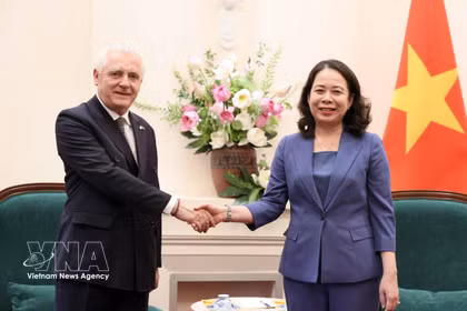 La vicepresidenta de Vietnam, Vo Thi Anh Xuan, recibe al embajador de Argentina en Hanoi, Marcos Antonio Bednarski (Fuente: VNA)