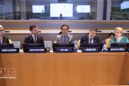 El embajador Do Hung Viet, representante permanente de Vietnam ante la ONU, preside el seminario (Fuente: VNA)