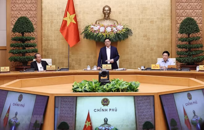 Gobierno de Vietnam debate orientaciones para desarrollo nacional ảnh 1 Gobierno de Vietnam debate orientaciones para desarrollo nacional ảnh 1