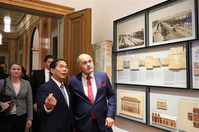 Canciller vietnamita realiza visita oficial a Austria ảnh 2 Canciller vietnamita realiza visita oficial a Austria ảnh 2