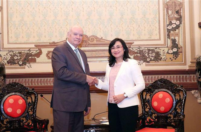 Dirigente de Ciudad Ho Chi Minh recibe al ministro cubano del Comercio Exterior y la Inversión Extranjera ảnh 1 Dirigente de Ciudad Ho Chi Minh recibe al ministro cubano del Comercio Exterior y la Inversión Extranjera ảnh 1
