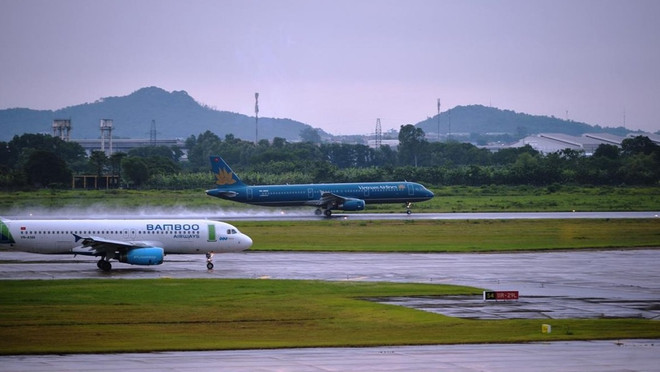Vietnam Airlines reactiva vuelos tras tormenta Noru ảnh 1