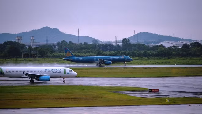 Vietnam Airlines reactiva vuelos tras tormenta Noru ảnh 1