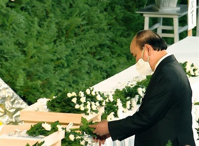  Presidente vietnamita asiste al funeral de Estado del difunto exprimer ministro japonés ảnh 1 Presidente vietnamita asiste al funeral de Estado del difunto exprimer ministro japonés ảnh 1
